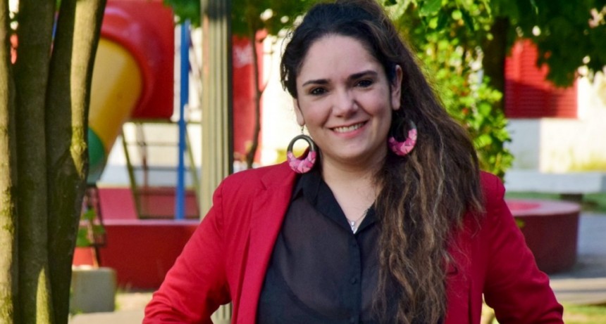 Carla Navazzotti: "Evita logr&oacute;, en pocos a&ntilde;os, construir desde el amor y sin ning&uacute;n cargo pol&iacute;tico para el pueblo".