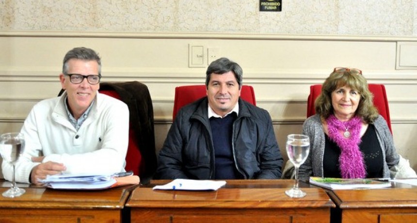 Concejales de la UV Más Campana: VENDEN TRANSPARENCIA Y SOLO MUESTRA MARKETING