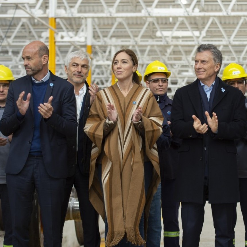 MAR&Iacute;A EUGENIA VIDAL Y MAURICIO MACRI ENCABEZARON EL ACTO DE APERTURA DE UNA F&Aacute;BRICA FERROVIARIA 