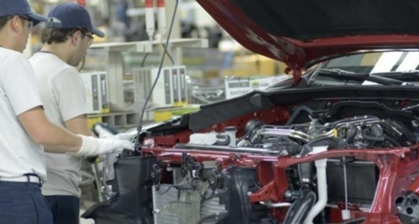 SMATA negocia alternativa de suspensiones en Honda y advierte por la situación de Toyota