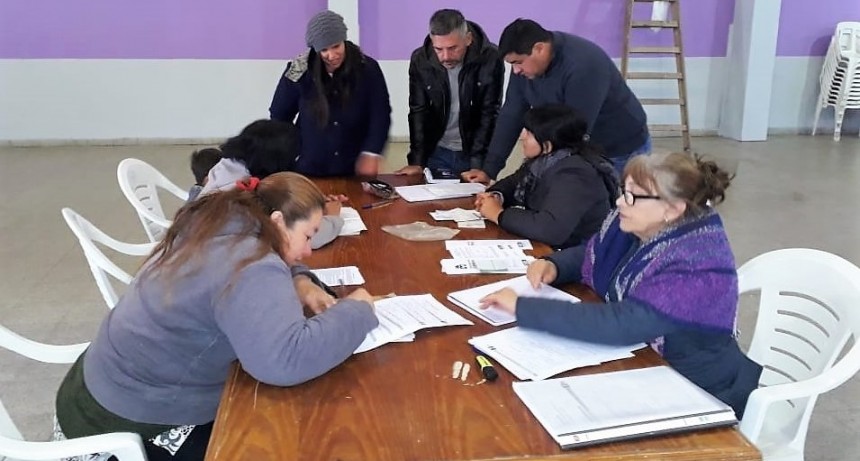 Escrituras: la oficina m&oacute;vil sigue recorriendo los barrios de la ciudad
