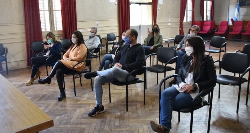 Concejales y personal del HCD participaron de una charla informativa sobre Covid-19