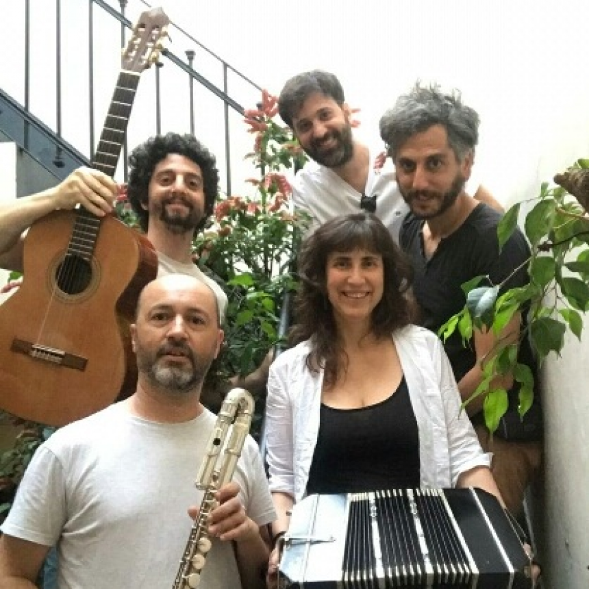 Salmuera presenta su disco en esta banda integrada por el campanense Nicol&aacute;s Cianis 