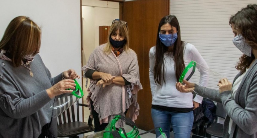 El Municipio entreg&oacute; 400 m&aacute;scaras de protecci&oacute;n facial para docentes de escuelas locales