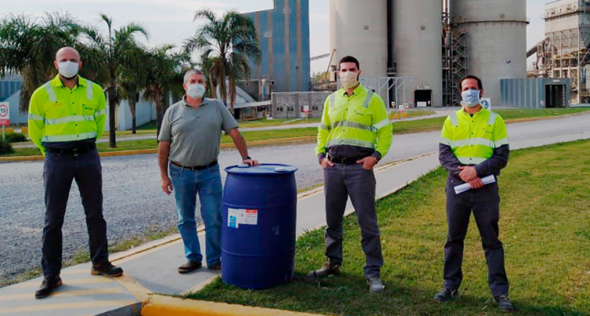 Holcim Argentina entrega alcohol en gel para personal de Salud en Campana