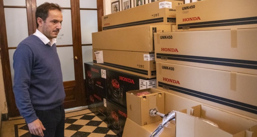 Honda don&oacute; al Municipio maquinaria para el mantenimiento de la ciudad