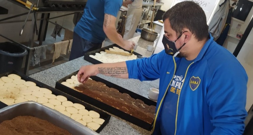 Ocho comedores celebraron junto con la pe&ntilde;a Campana es de Boca
