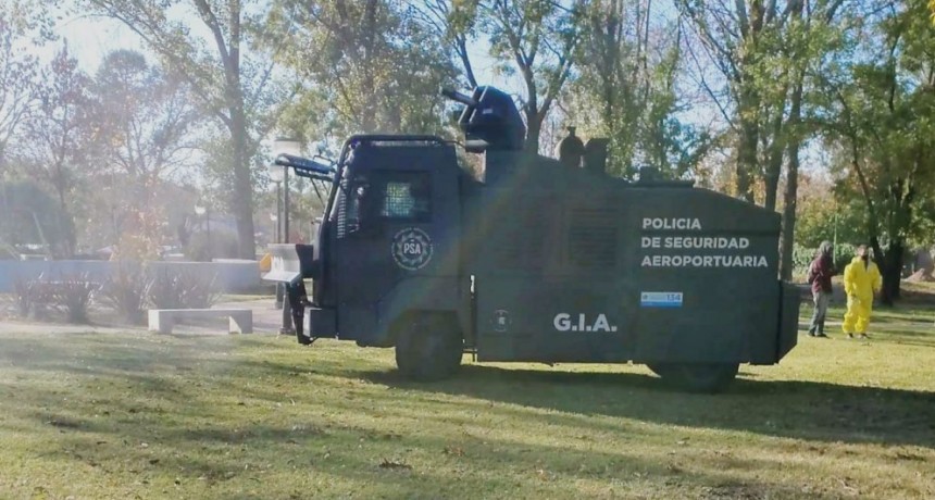 El cami&oacute;n hidrante de la PSA volvi&oacute; a desinfectar la ciudad 