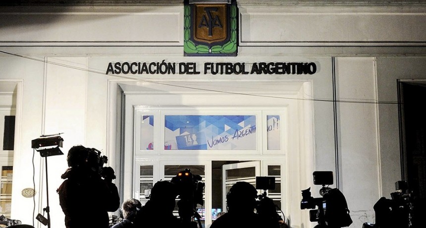 La AFA oficializ&oacute; el inicio del mercado de pases en el pa&iacute;s para el 1ro de julio