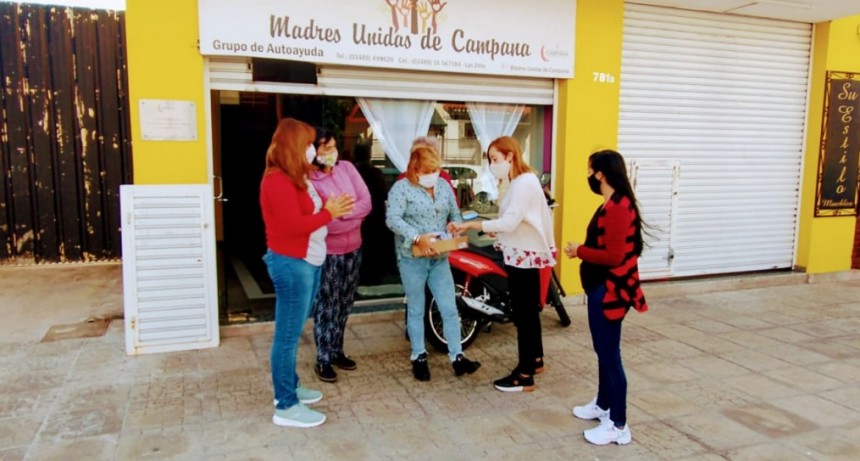 La Asociación Creando Nexos donó material de difusión  a las Madres Unidas de Campana