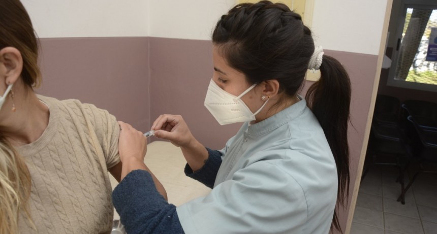 En tres semanas, se aplicaron más de 5.600 vacunas contra la gripe en el hospital y los CAPS 