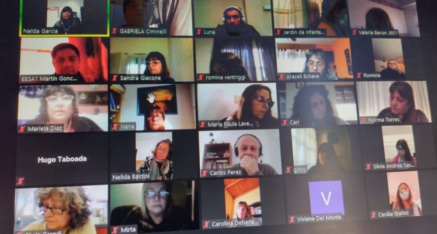 Consejo Escolar compró nuevo mobiliario para 26 instituciones educativas