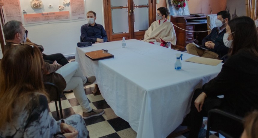 El Intendente se reunió con padres que piden la presencialidad en las aulas