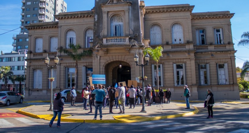 El Municipio continúa escuchando a los vecinos afectados por las restricciones del gobierno nacional y provincia