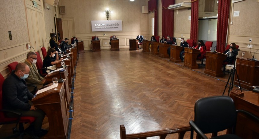 El HCD sancionó una eximición de tasas para transportistas escolares