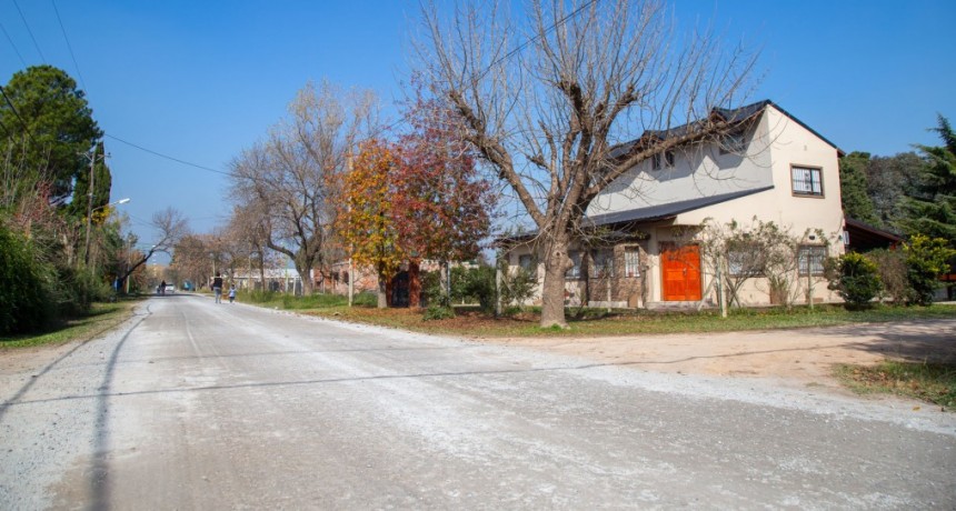 Finalizaron los trabajos en Jardín de Los Pioneros y más vecinos transitan por calles sin tierra