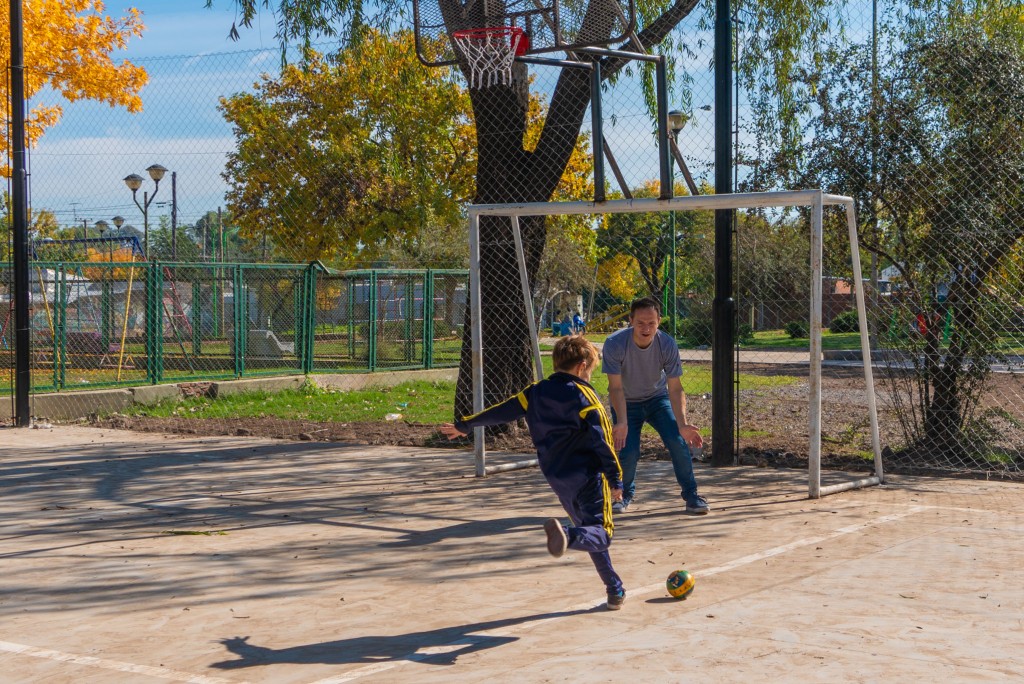 Nuevos playones deportivos para cuatro barrios de Campana   