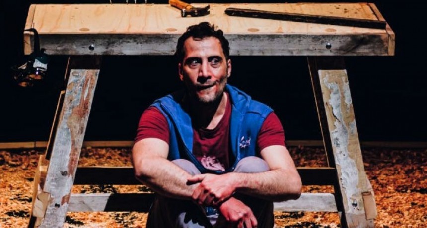 Teatro Pedro Barbero: este viernes se presenta la obra de Luciano Cáceres   
