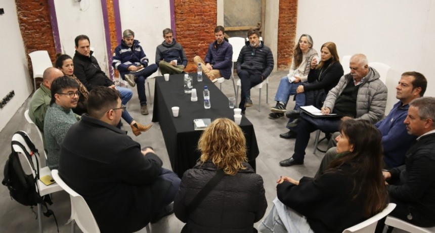Elisa Abella encabez&oacute; una reuni&oacute;n con la Agencia de Desarrollo en el futuro Polo Educativo Tecnol&oacute;gico
