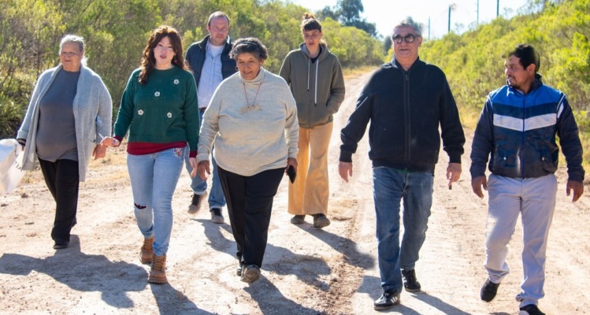 Soledad Alonso recorri&oacute; El Morej&oacute;n y escuch&oacute; los reclamos de la comunidad educativa y vecinos 