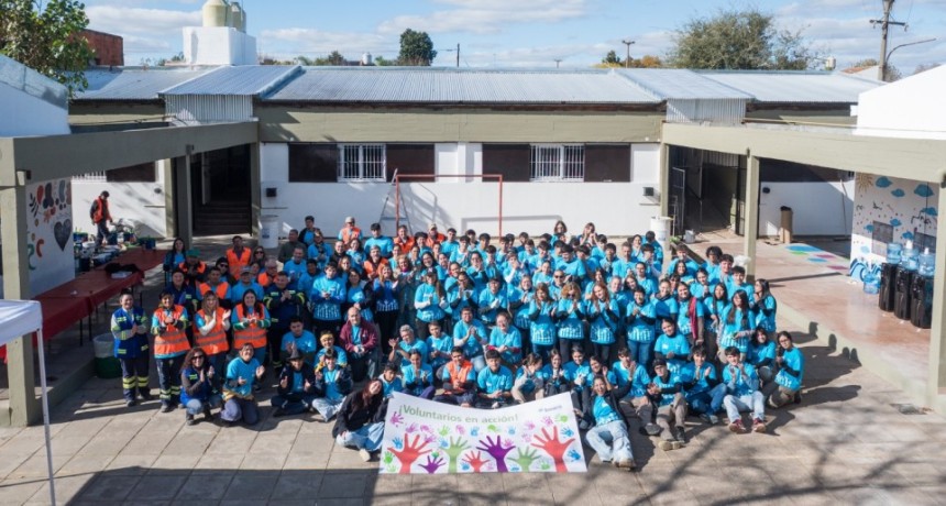 Con m&aacute;s de 350 personas, el Voluntariado de Tenaris renov&oacute; la Escuela Primara N&deg;15 y el Centro Educativo de Nivel Secundario N&deg;451 de Campana