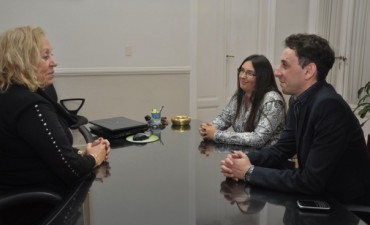 El Lic. Di Mar&iacute;a y la Prof. Cossini participar&aacute;n de una importante Capacitaci&oacute;n sobre Educaci&oacute;n en Harvard