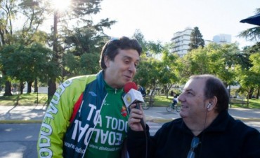 LA PRIMERA VEZ QUE UNA RADIO TRANSMITE UNA BICICLETEADA ORGANIZADA POR "A TODO PEDAL"