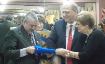 EN SU 34&ordm; EDICI?&rsquo;N SE ENTREG?&rsquo; EL PREMIO "CONFRATERNIDAD" ROTARY CLUB CAMPANA-ZARATE