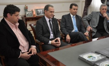 La Intendente Municipal Giroldi recibi&oacute; a los Presidentes del ANCAP y de Carboclor SA