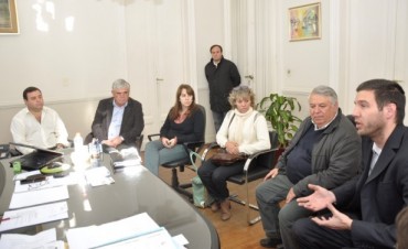 Autoridades Municipales se reunieron con el Director Provincial de Defensa Civil para coordinar acciones preventivas ante la crecida del R&iacute;o Paran&aacute;