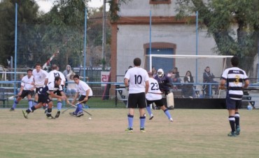 El equipo masculino de Campana Boat Club no pudo contra Brandsen
