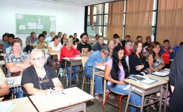 Se realizaron las Charlas sobre &ldquo;Monotributo Social&rdquo; para Personal Municipal y para Microemprendedores