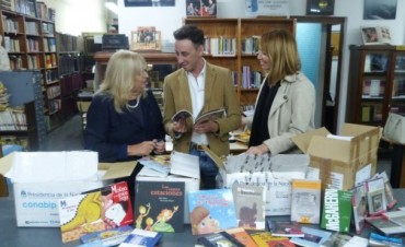 La CONABIP don&oacute; material bibliogr&aacute;fico y audiovisual a la Biblioteca P&uacute;blica Municipal &ldquo;Dr. Octavio R. Amadeo&rdquo;