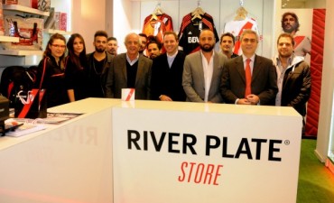 El Club River Plate inaugur&oacute; River Plate Store, su primera tienda boutique