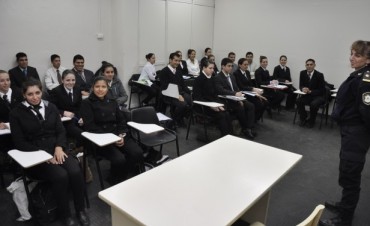 Se extiende la fecha de inscripci&oacute;n para la Escuela de Polic&iacute;a Local 