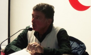 El Prof. Claudio Chaves disert&oacute; en la  Escuela Municipal de Gobierno 