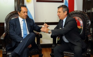 SCIOLI Y URRIBARRI FIRMARON COMPROMISO POR ENTRE R&Iacute;OS