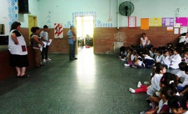 Biblioteca P&uacute;blica Municipal y Jornada de &ldquo;Teatro le&iacute;do&rdquo; en la Escuela N&deg; 1 &ldquo;Hip&oacute;lito Bouchard&rdquo;