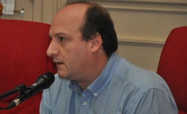 Sergio Roses brind� una conferencia de prensa por el paro de los trabajadores municipales