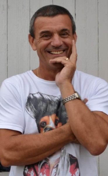 N&eacute;stor Sassone en F&uacute;tbol con Estilo 
