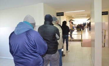 La vacuna antigripal se aplica en el Hospital Municipal