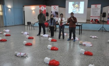 Directivos y docentes tambi&eacute;n se capacitaron en Primeros Auxilios y RCP