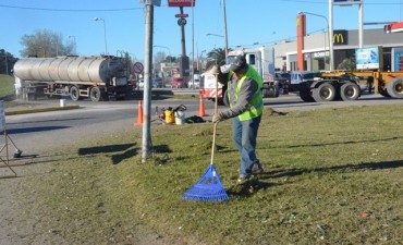 Se realizaron tareas de mejoras en la rotonda de Mc Donalds