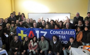 Encuentro de concejales del Frente Renovador en Campana