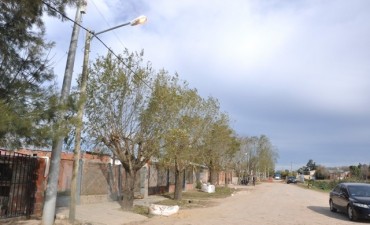 Barrio La Esperanza: avanzan las mejoras en el alumbrado p&uacute;blico  
