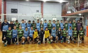 La Categor&iacute;a Sub 15 de Caballeros de la Tira Juvenil de Voley del Club Ciudad de Campana logr&oacute; el 1er. puesto