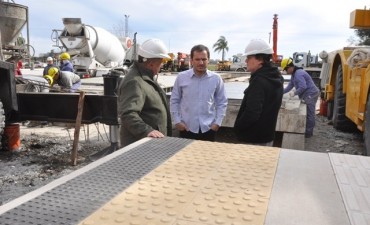 El intendente Sebasti&aacute;n Abella visit&oacute; la empresa Alquivial 