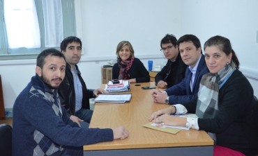 El Municipio acord&oacute; una serie de acciones con la C&aacute;mara de J&oacute;venes Empresarios