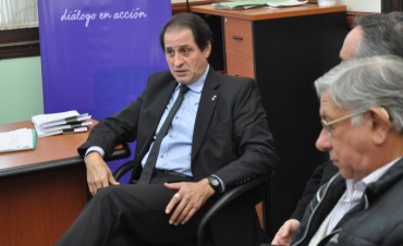 &ldquo;Jendrulek es un ex empleado que le debe muchas explicaciones a los vecinos de Campana sobre los acuerdos que aval&oacute; su gesti&oacute;n&rdquo;, asegur&oacute; Ibarra