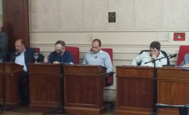 Homenajes en la sesi&oacute;n del H.C.D